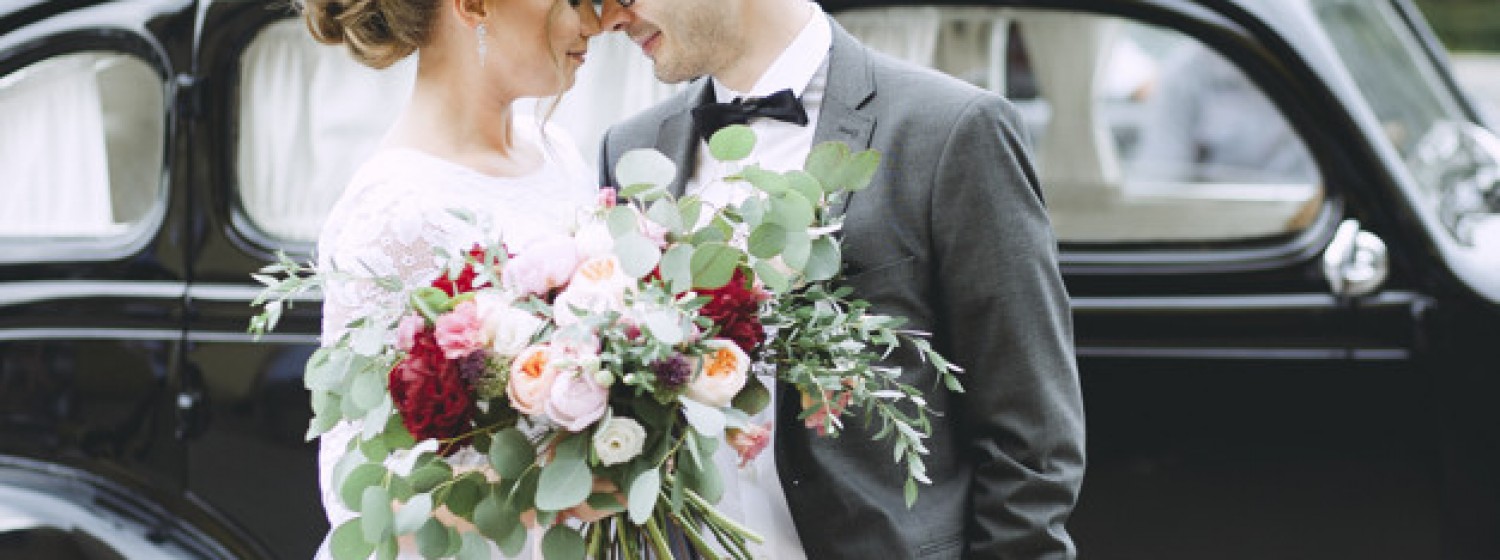 HAYALİNİZDEKİ GELİN ARABASINI SEÇMEK İÇİN ÖNERİLER